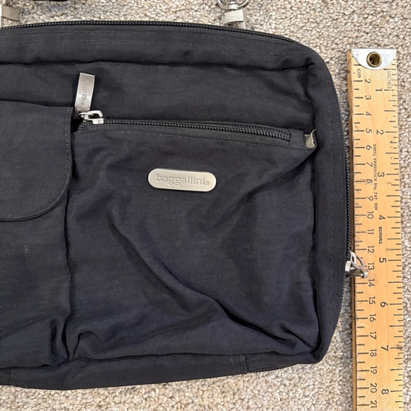 Baggalini black bag - Picture 5 of 7